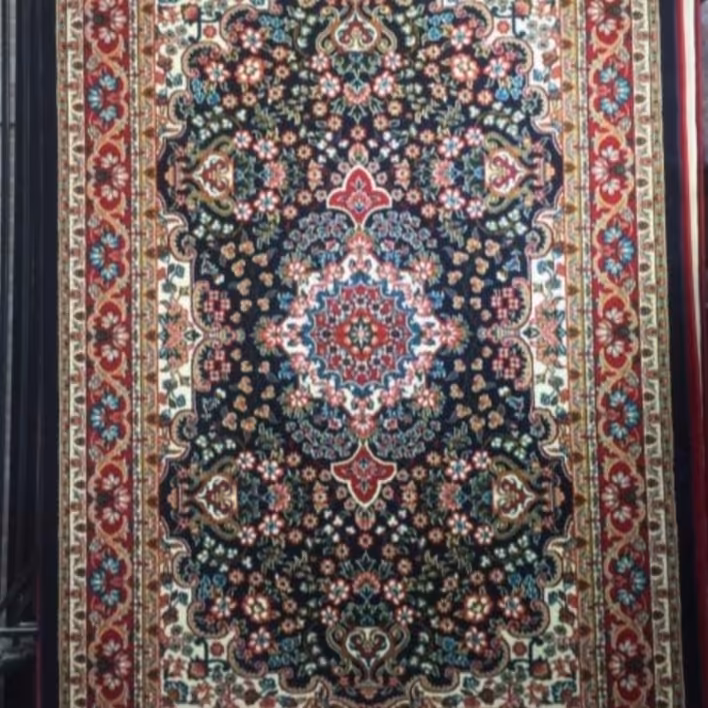 فرش فانتزی ماشینی سایز 6 متری کد 357 سورمه ای 500 شانه 