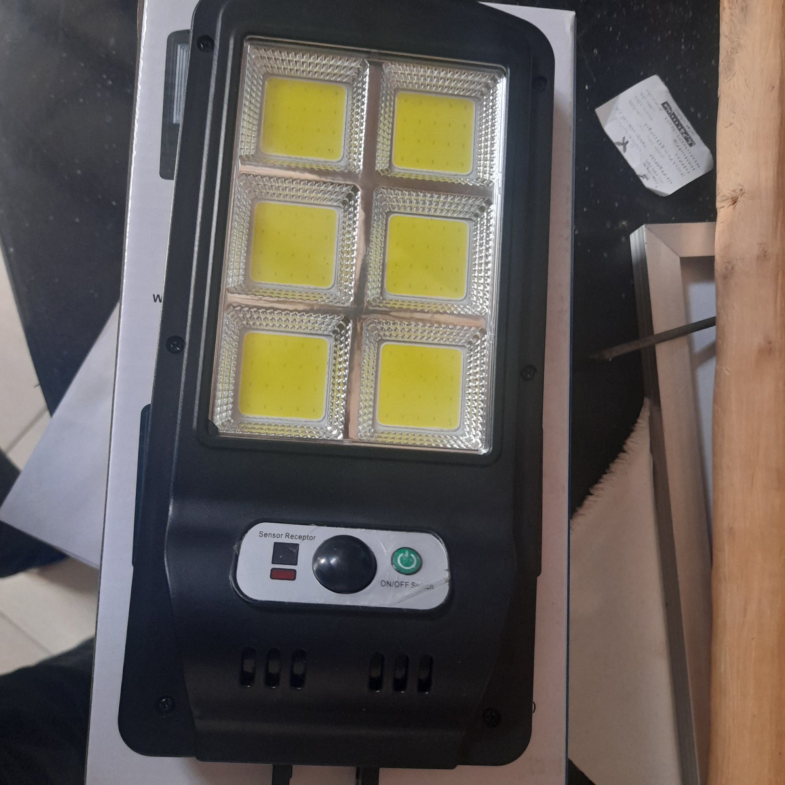 پروژکتور خورشیدی 