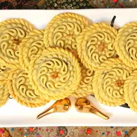 کلمپه با آرد برنج گردویی