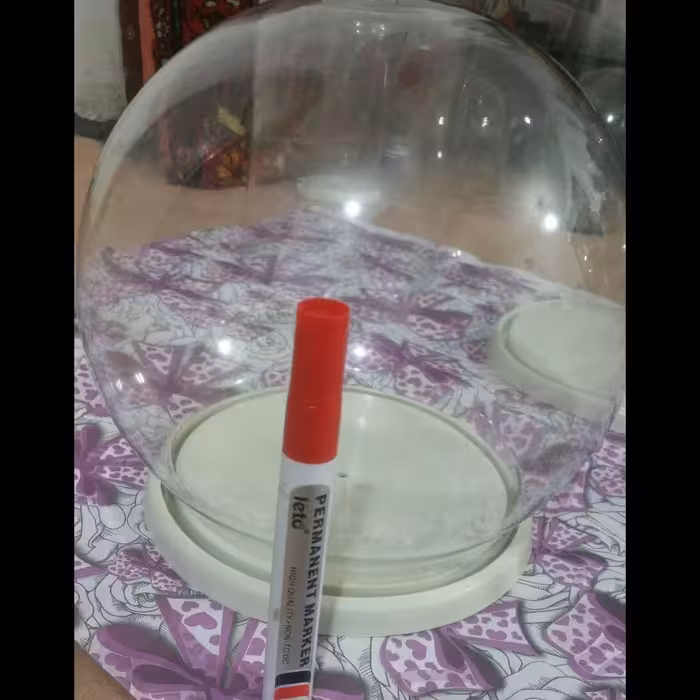  شیشه  حبابی با زیری پلاستیکی دردوسایز متفاوت