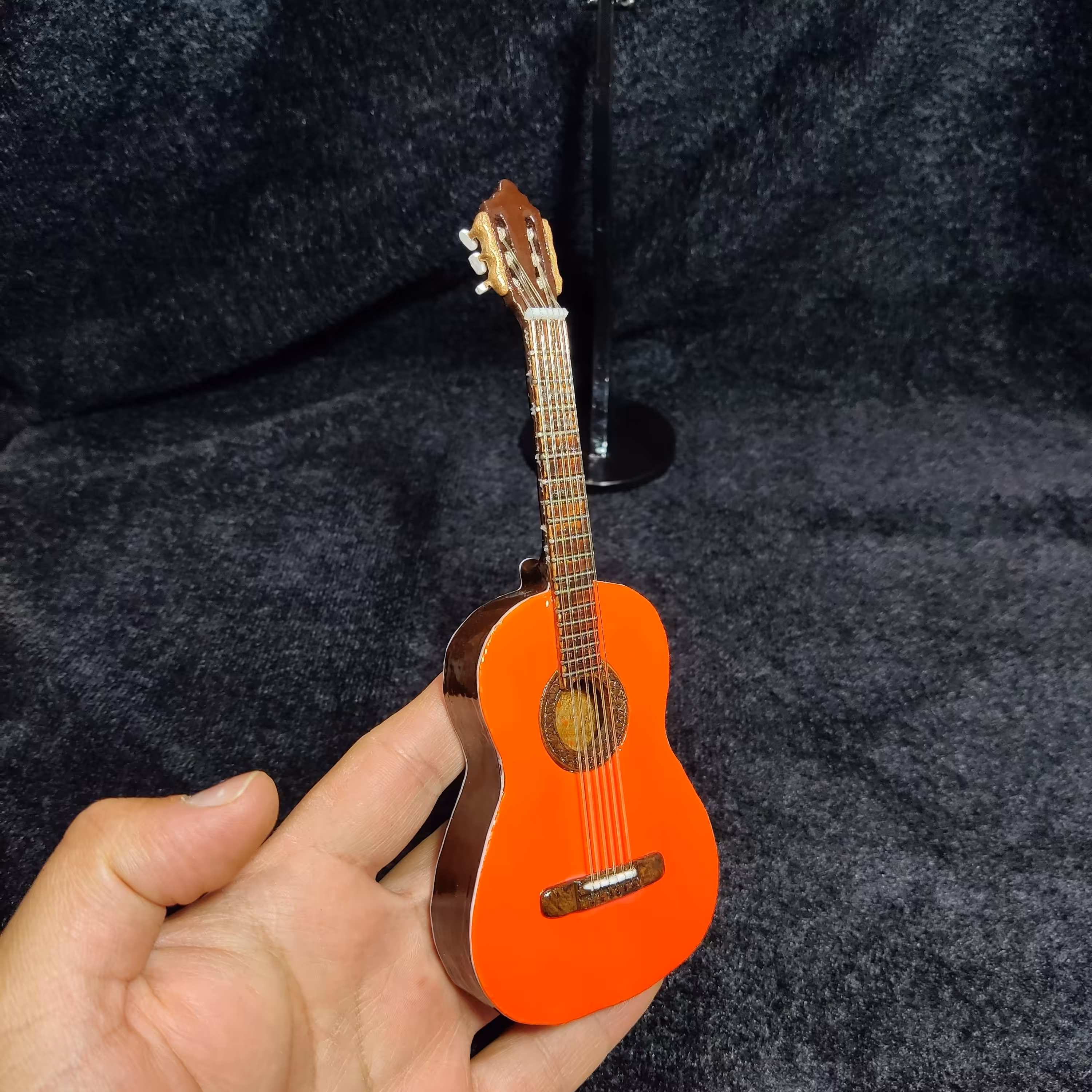 گیتار کلاسیک رومیزی - دکوری چوبی نارنجی - دستساز