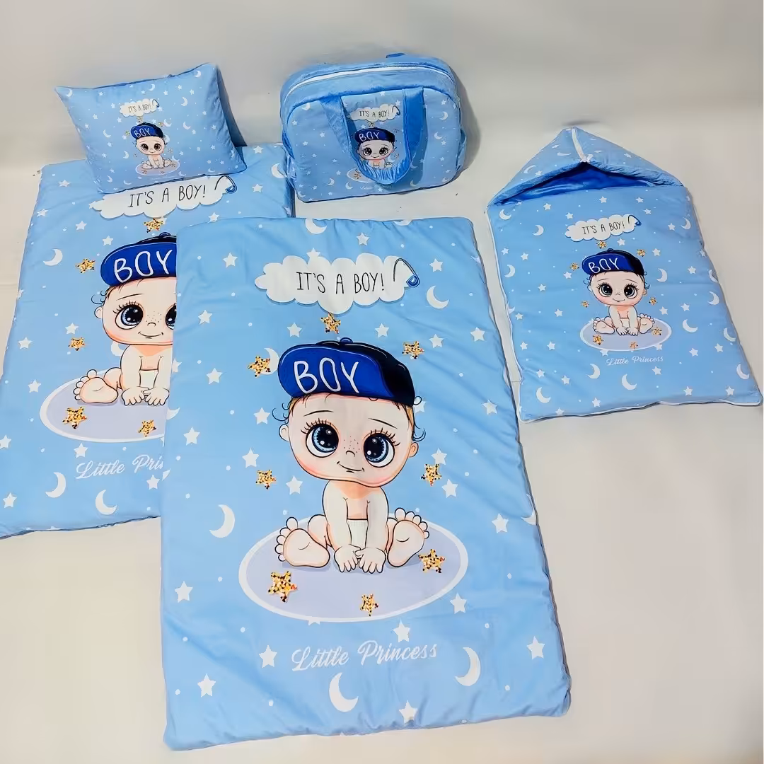 ست دمه دستی سایز دو شامل تشک بالشت وپتو  بهمراه قنداق فرنگی و  کیف لوازم نوزاد