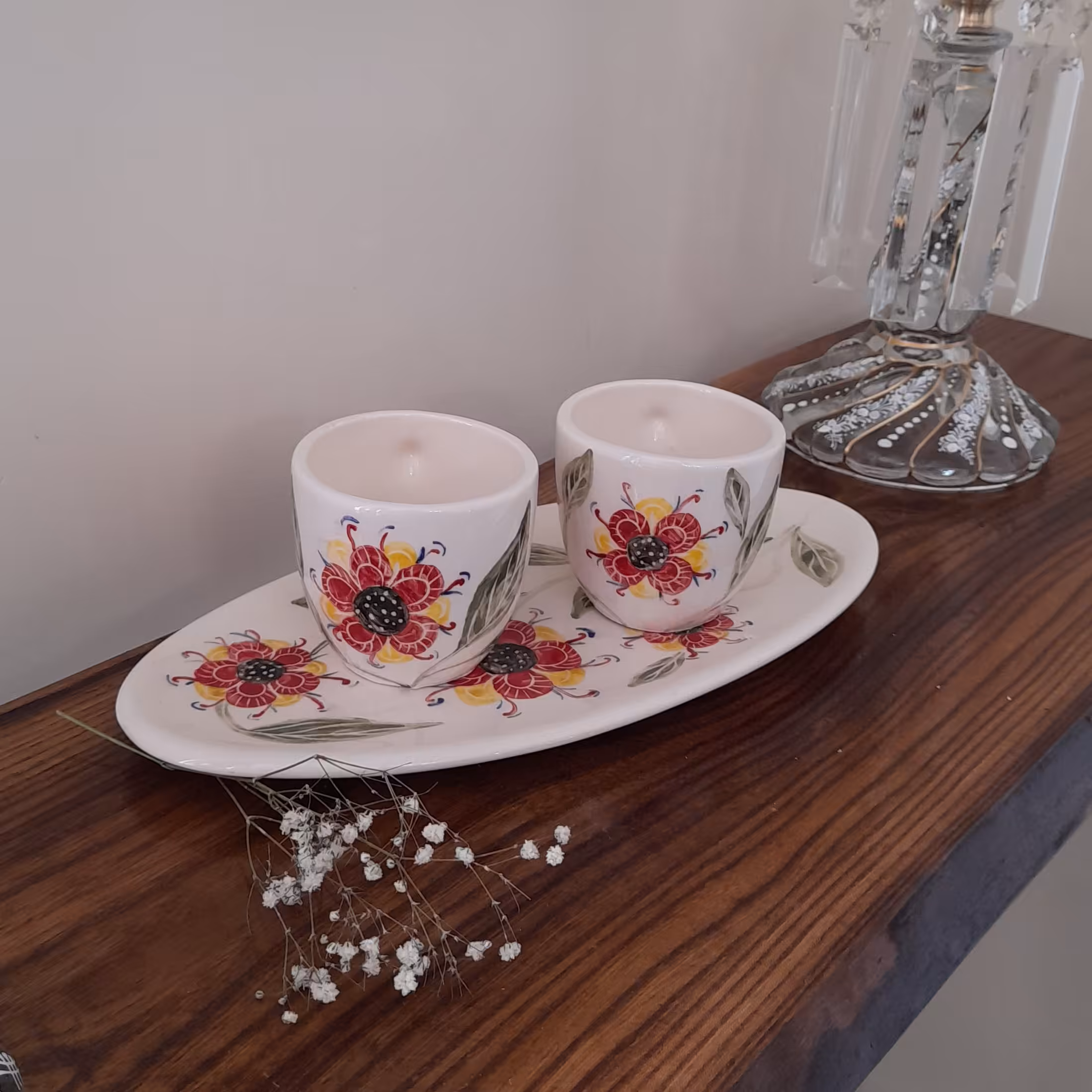 ست چایی خوری دو نفره سرامیکی، سینی بیضی با دو عدد ماگ چای خوری