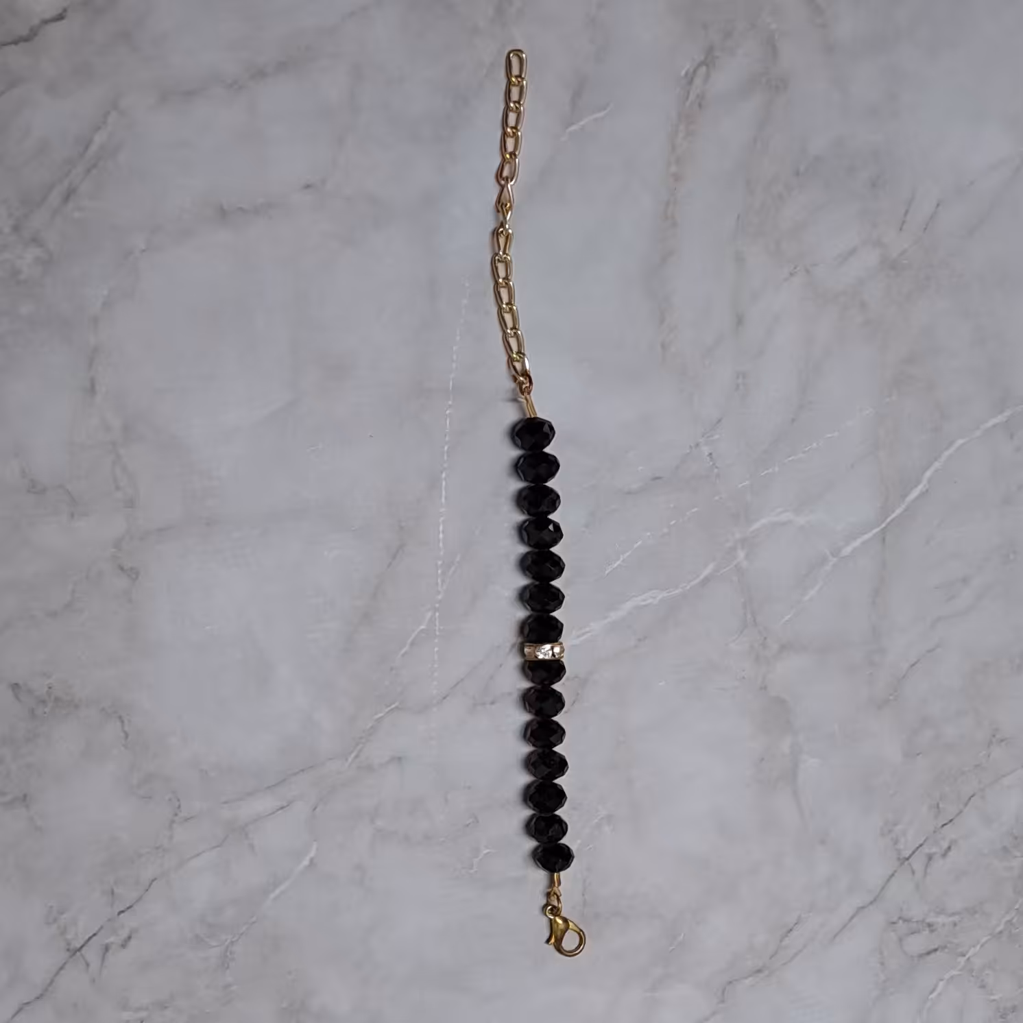 دستبند مهره مشکی