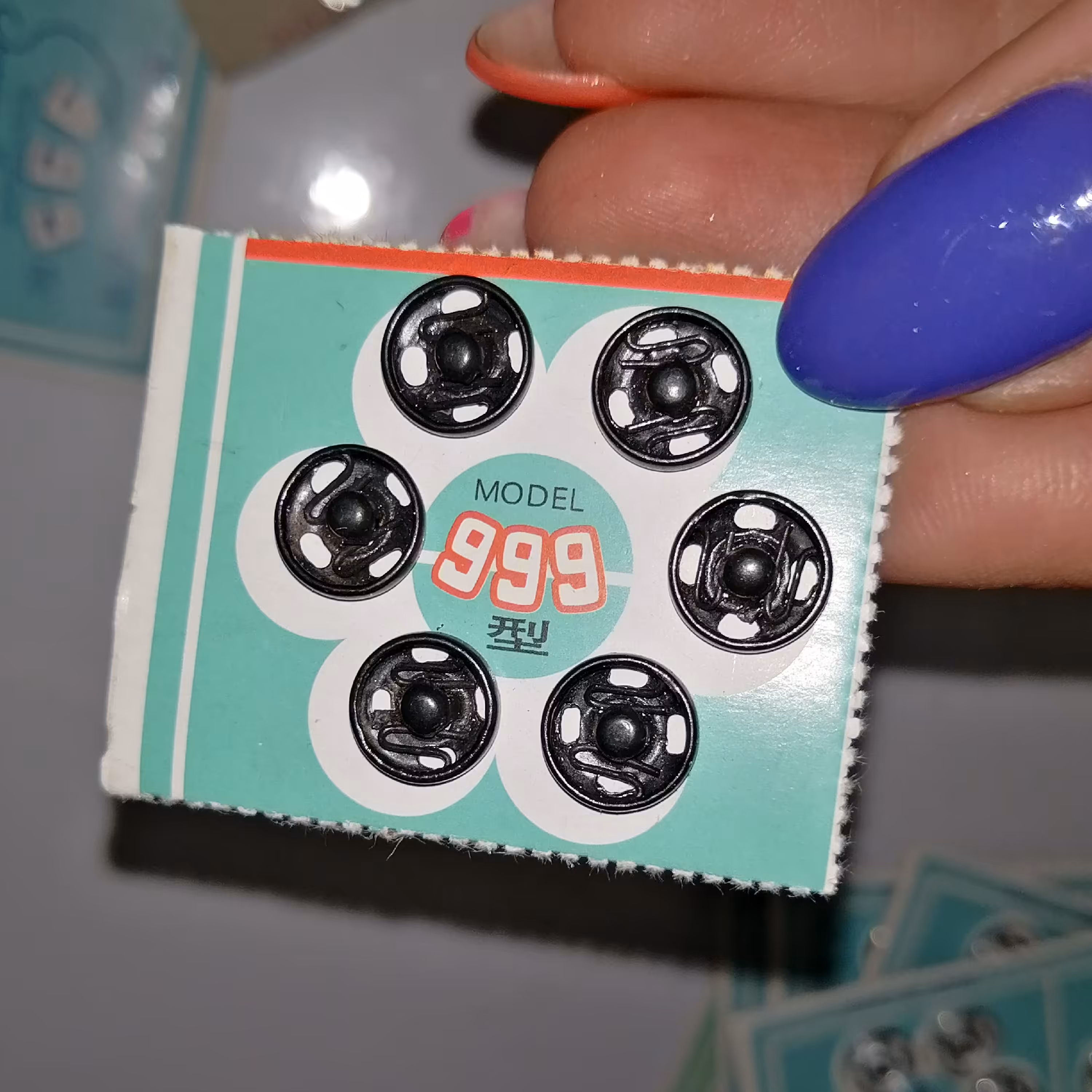 دکمه قابلمه ای فشاری فلزی  مشکی بسته 6 عددی  