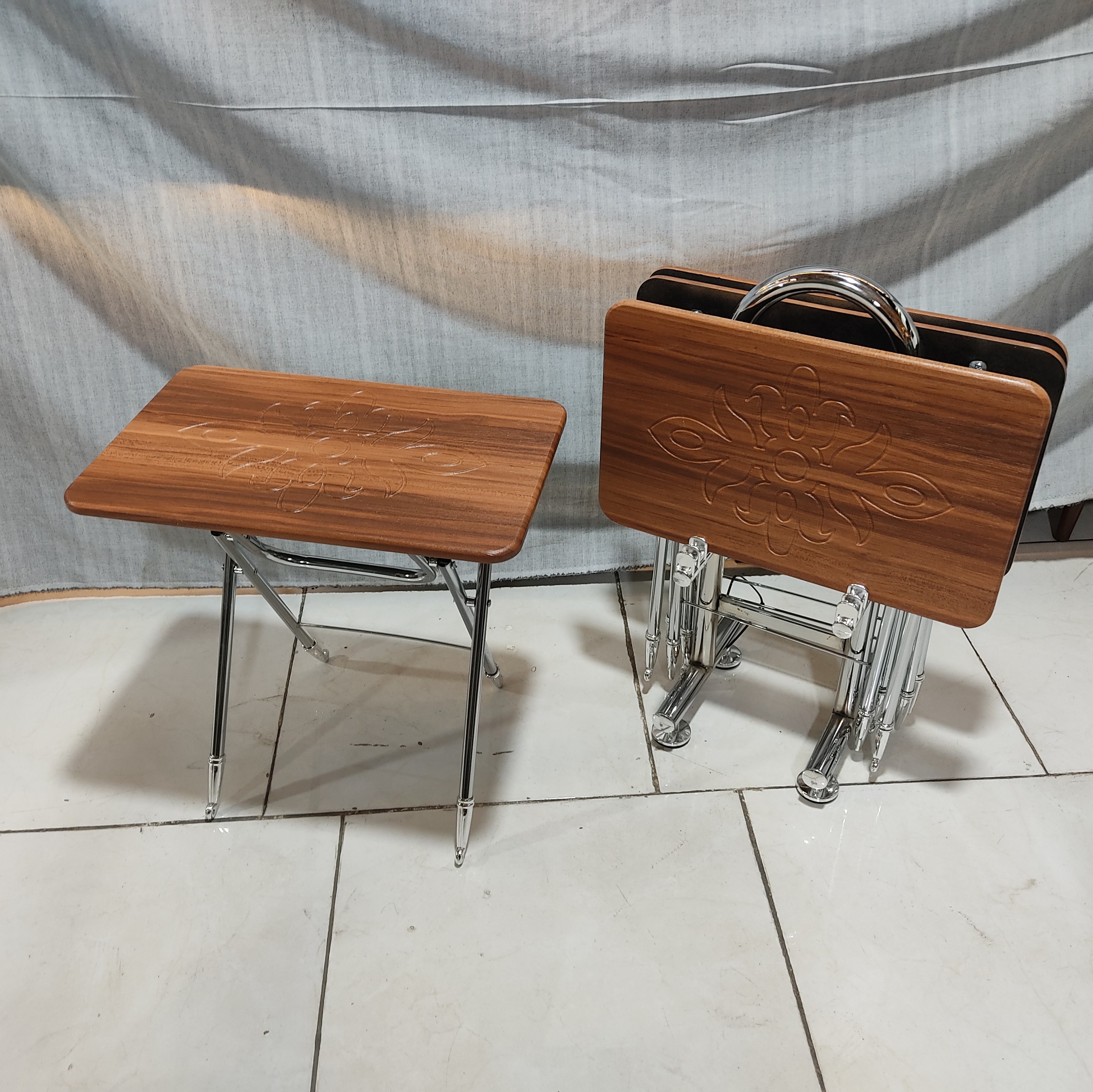 میز عسلی چمدانی تاشو پایه فلزی ام دی اف روکش وکیوم ارسال پس کرایه است