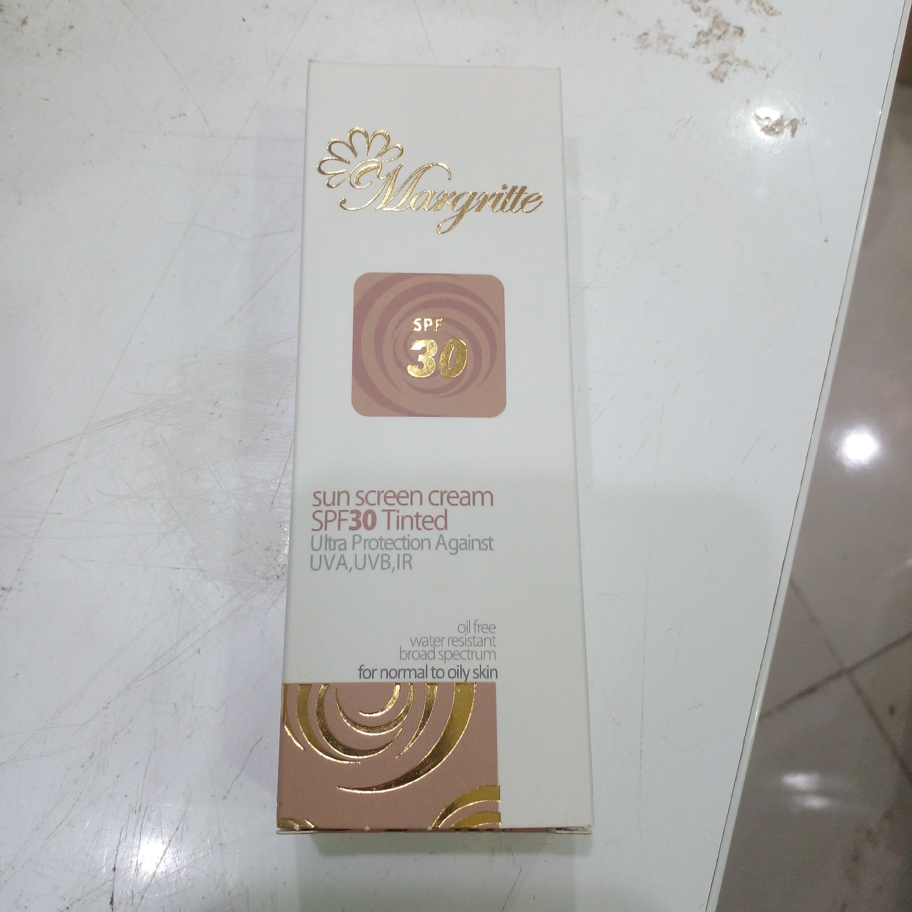 کرم ضد افتاب مارگریت رنگی بژ روشن1 (spf 30)حجم 65گرم شماره 1