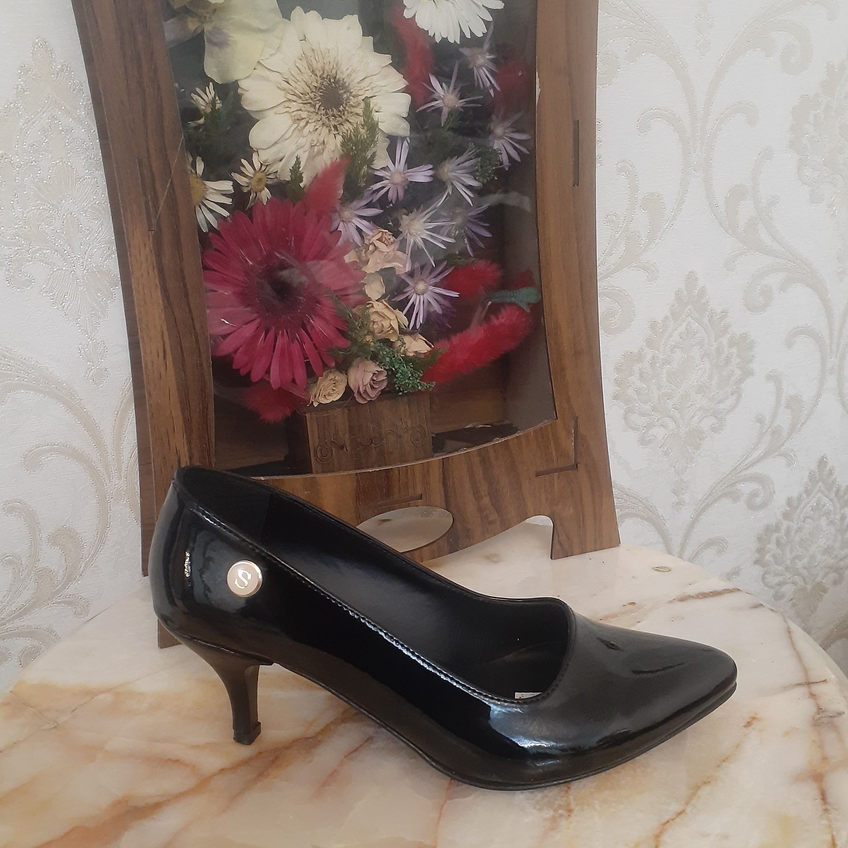 کفش زنانه ورنی 5سانت