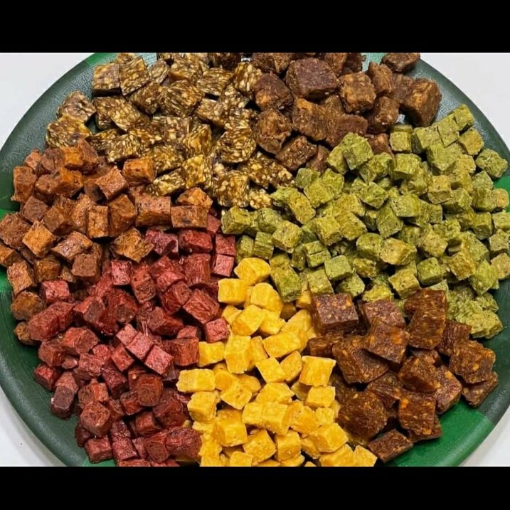 میوه خشک طبیعی حبه ای (1000گرم)