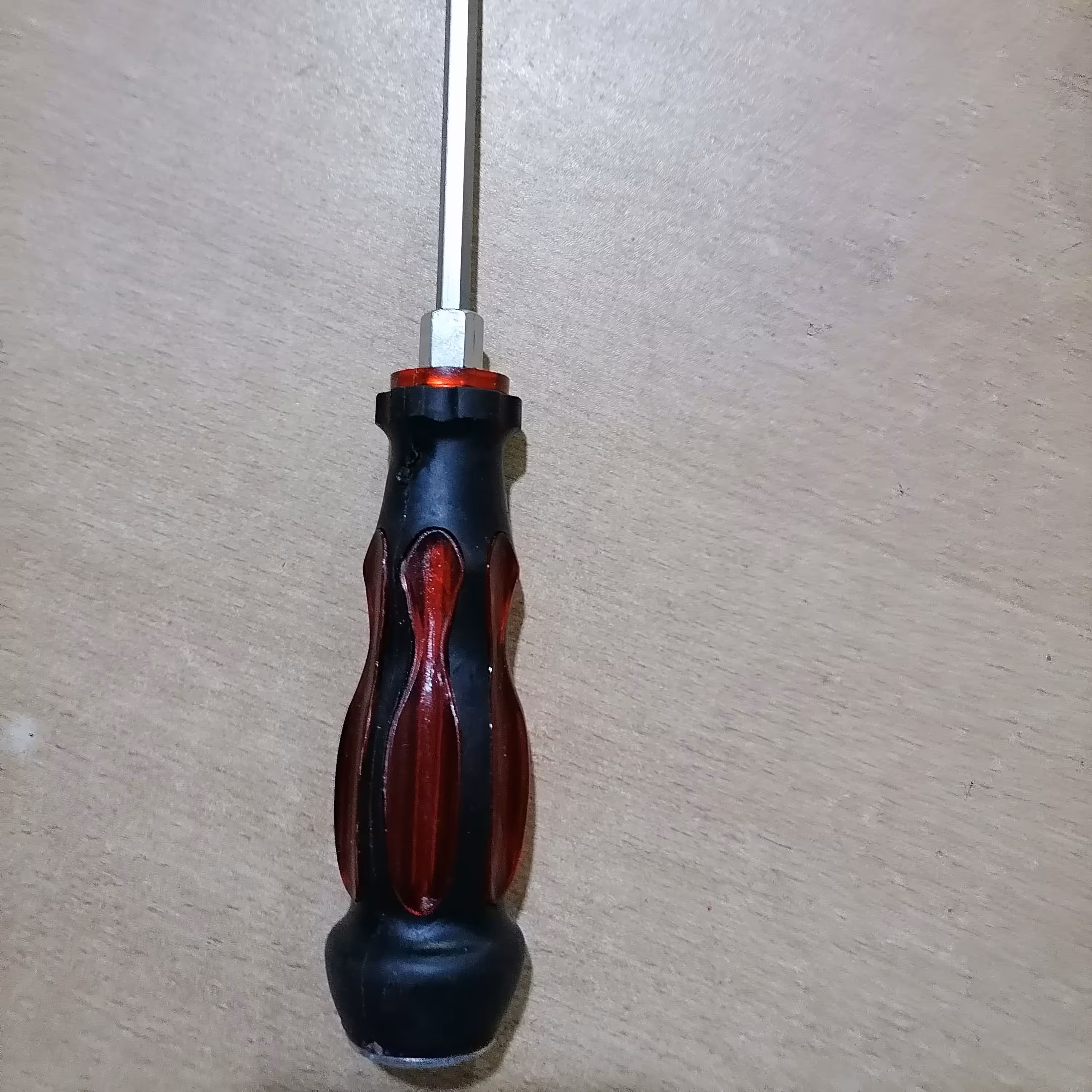 پیچ گوشتی دو سو یا چهار سو ضربه خور بزرگ