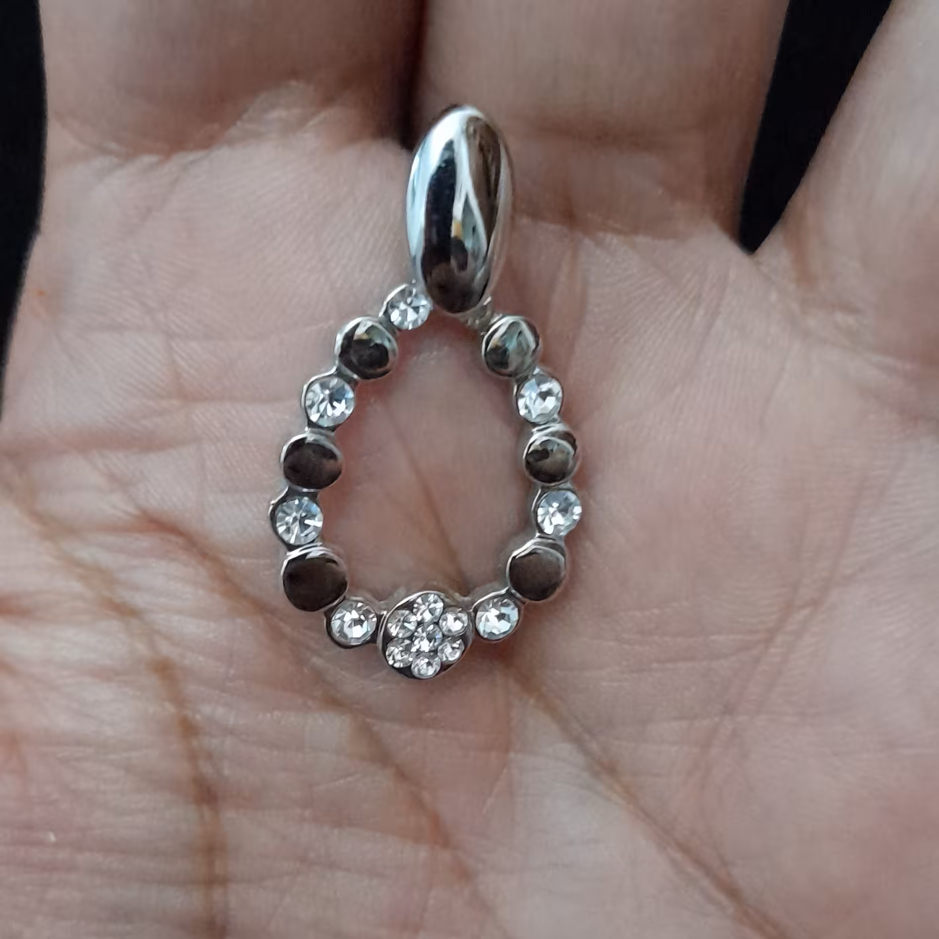 گوشواره نگین داره کره ای با روکش  آب رادیوم