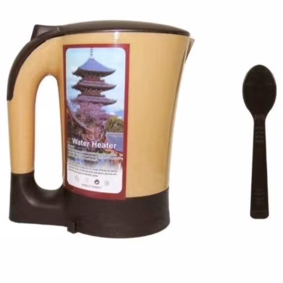 کتری برقی مسافرتی  و قاشق مخصوص