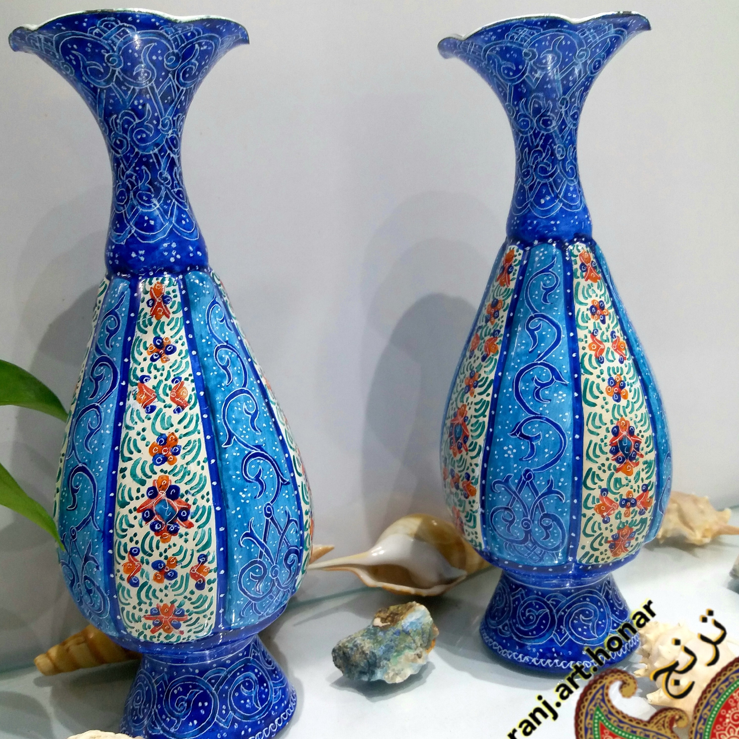 گلدان 20 سانتی میناکاری روی مسی