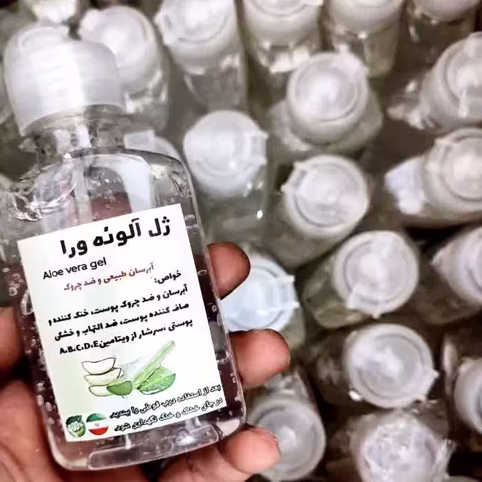ژل آلوئه ورا  همراه با  عرقیجات صددر صد گیاهی

