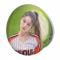 آینه جیبی خندالو طرح یه جی گروه ایتزی ITZY مدل تاشو کد 12456