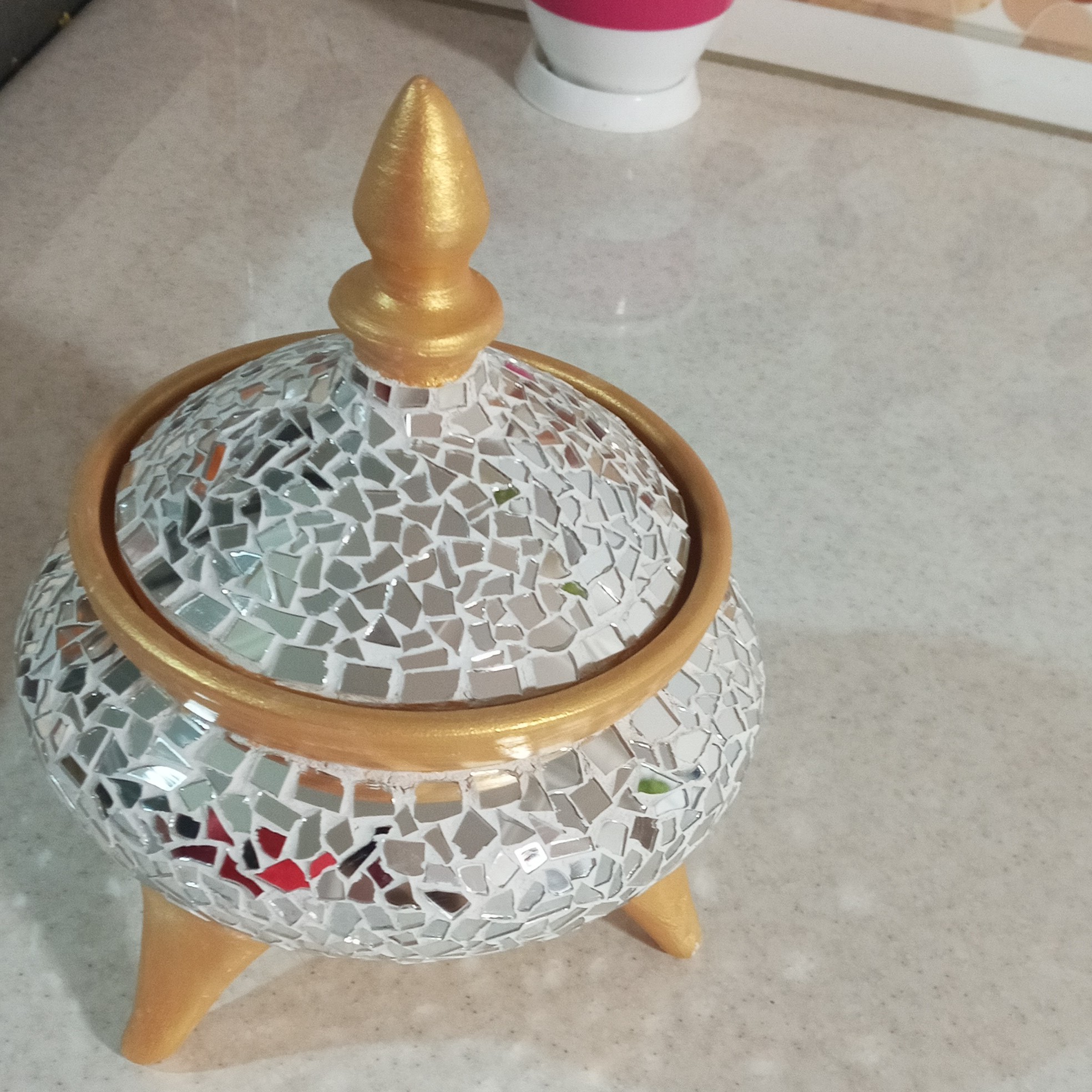 آجیل خوری پایه دار سفالی آیینه کاری شدهبسیارزیبا وپرطرفدار