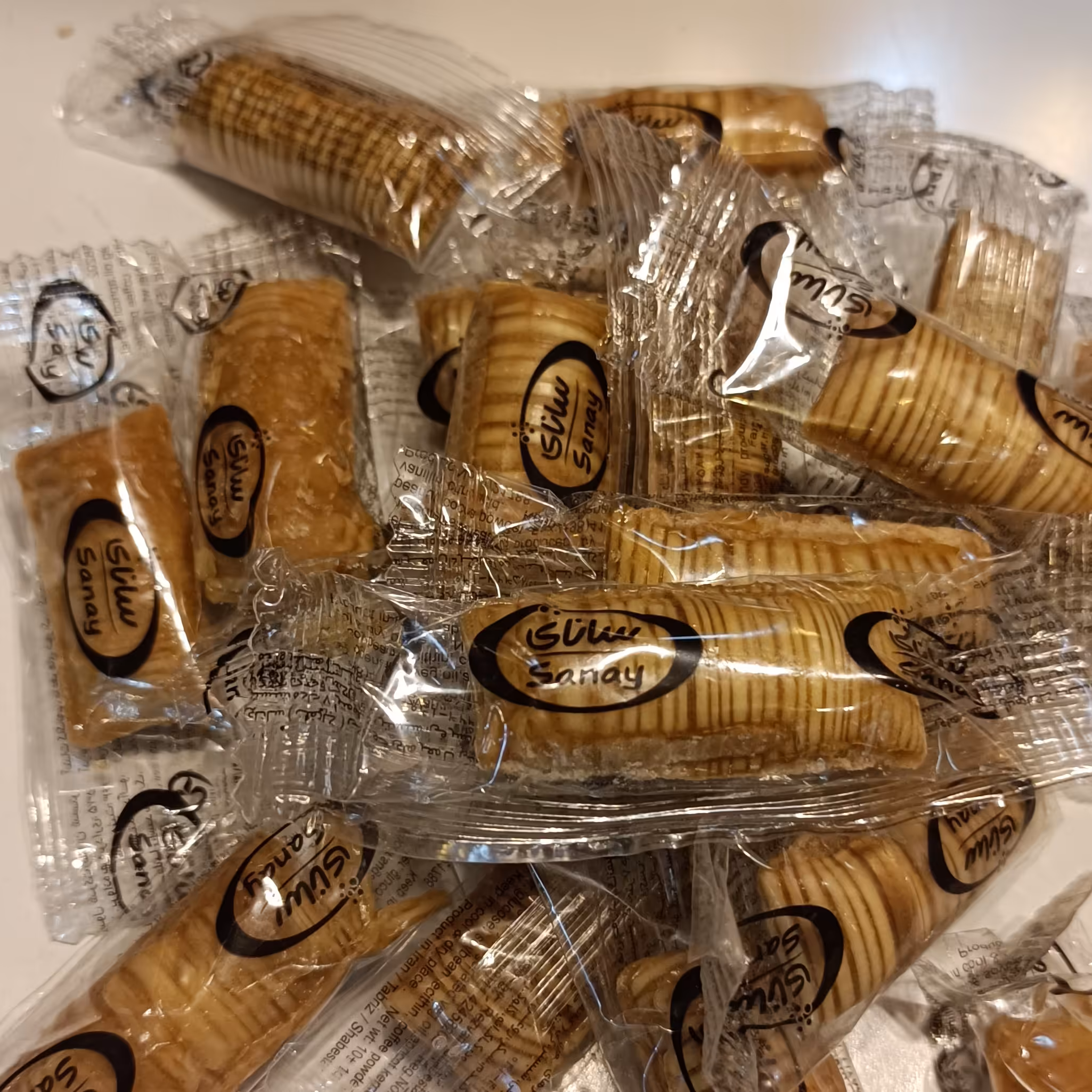 کانفت شکلات