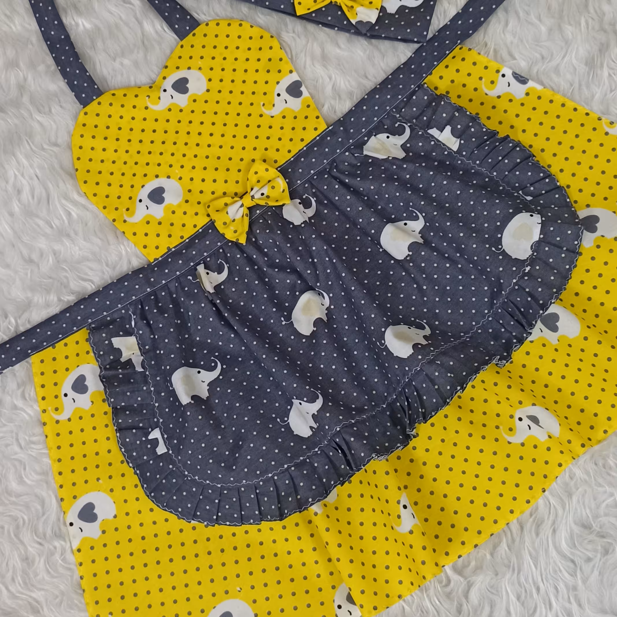 پیشبند کودک فیلی