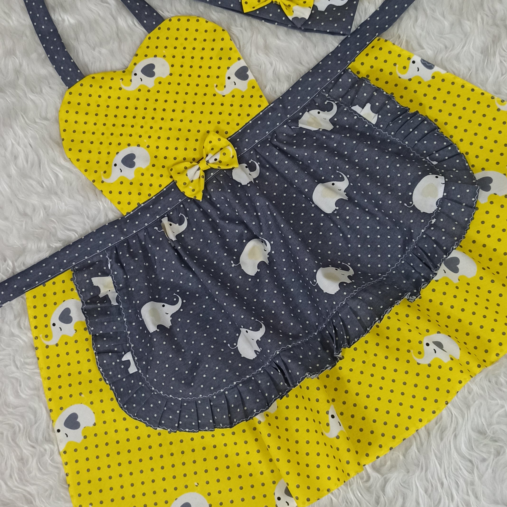 پیشبند کودک فیلی