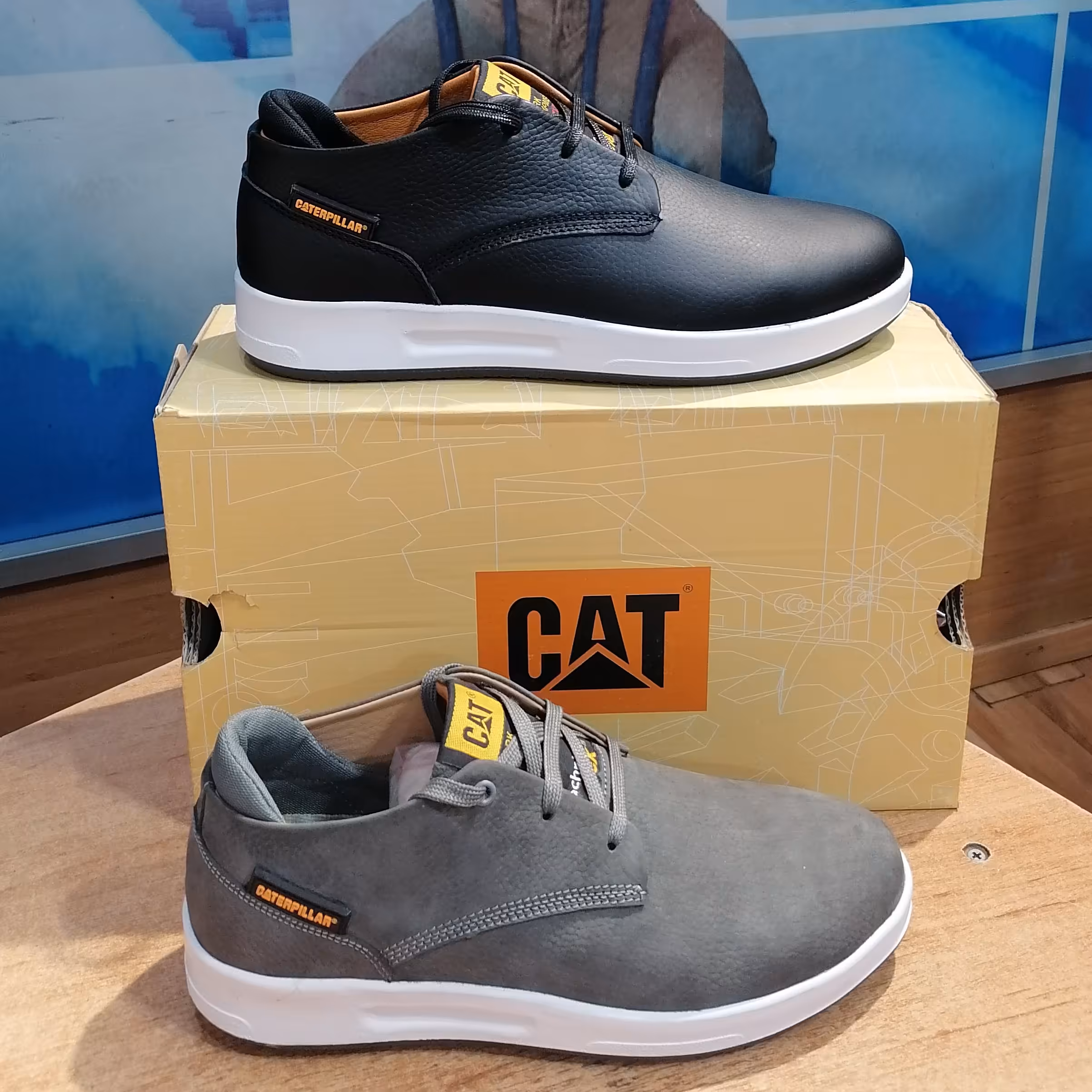 کفش کت مردانه در 2 رنگ طوسی و  مشکی