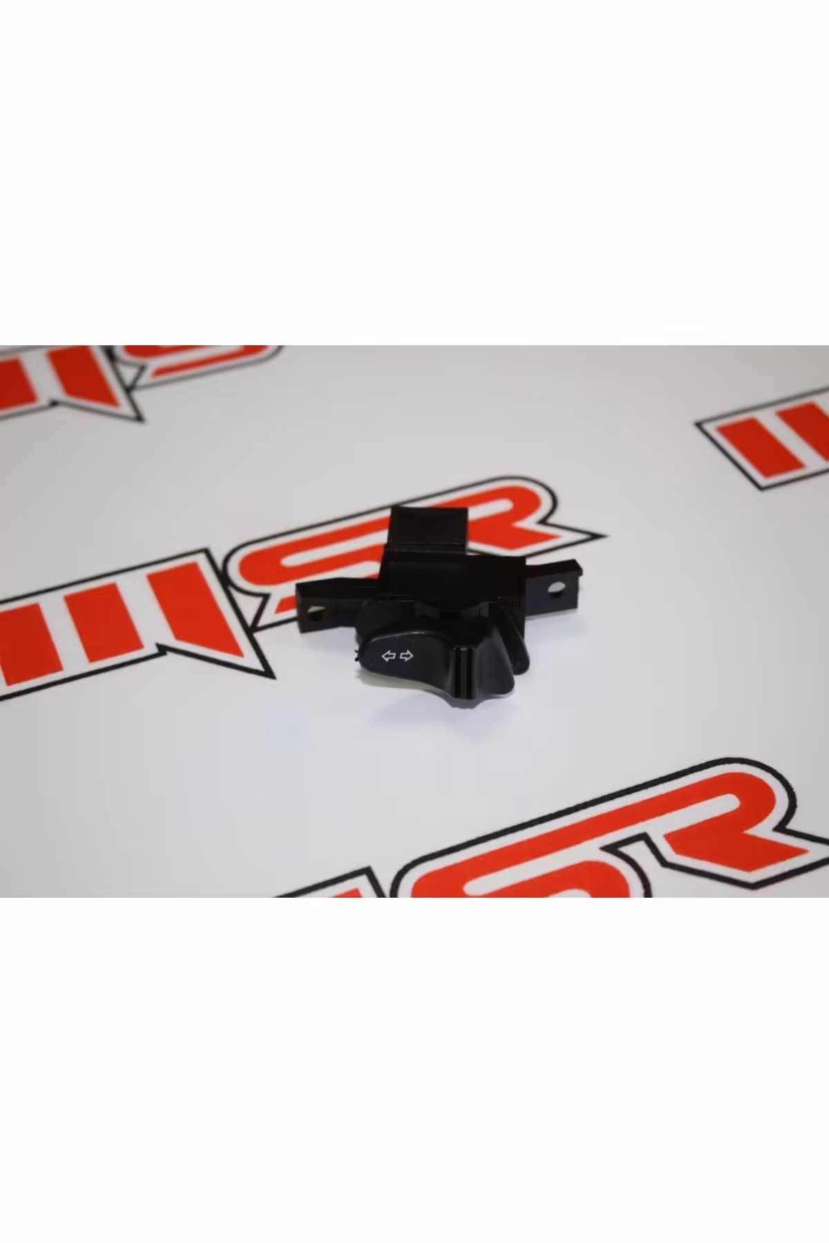 لوازم یدکی موتورسیکلت دکمه سیگنال VESPA LX 125 کیفیت DARDEREMOTOR