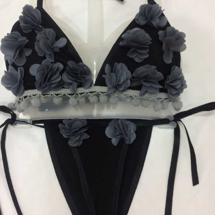 ست گلدار خاکستری روشن و تیره سایز بندی داره