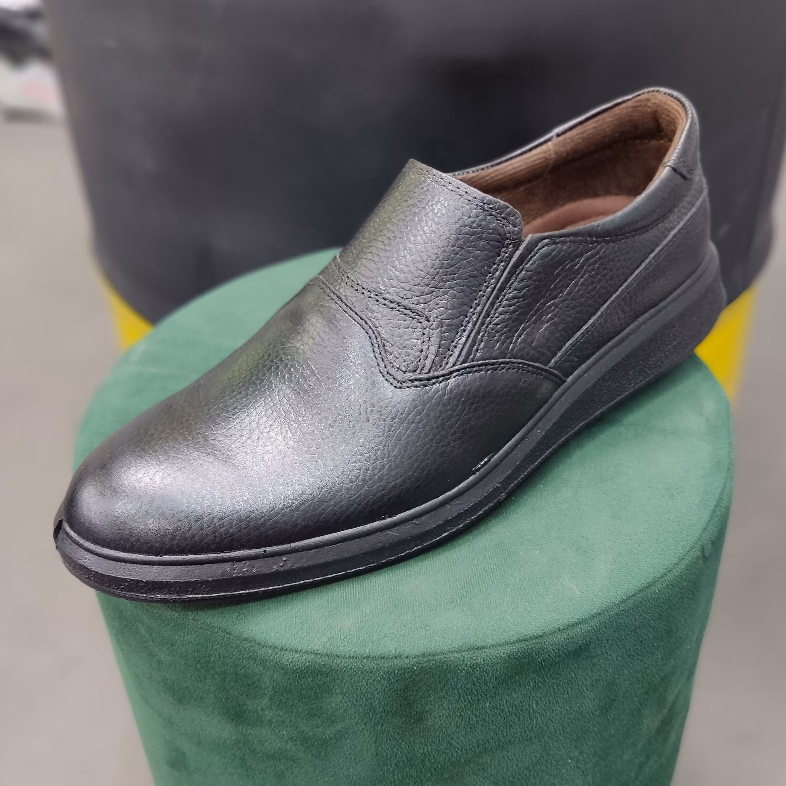 کفش چرم طبیعی تبریز بدون بند طبی روزمره 