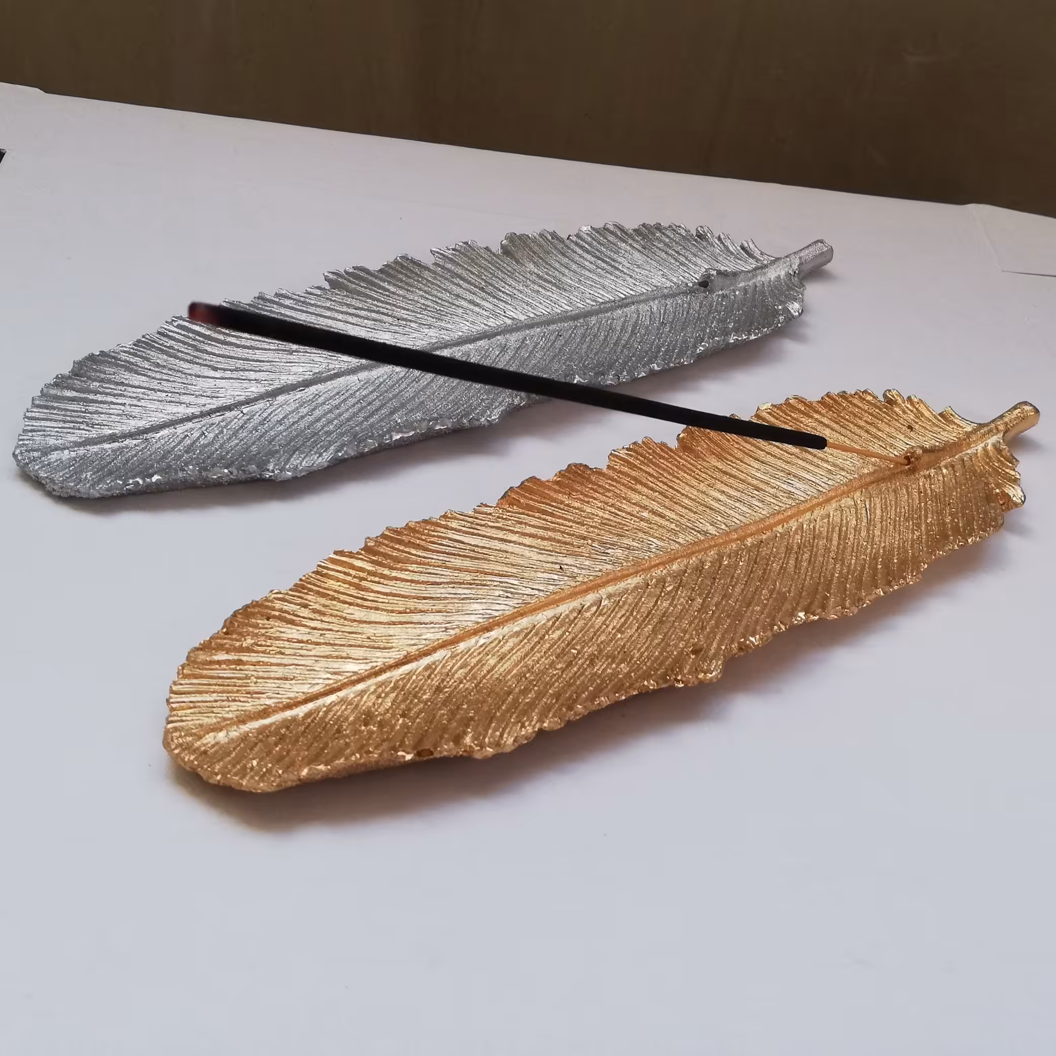 جاعودی طرح پر طلایی نقره ای برنز جنس رزین