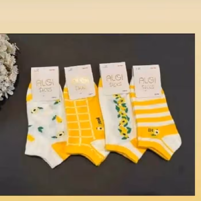 جوراب ساق کوتاه  ست گلابی با چارطرح زیبا. انگاز که داری بستنی میبینی