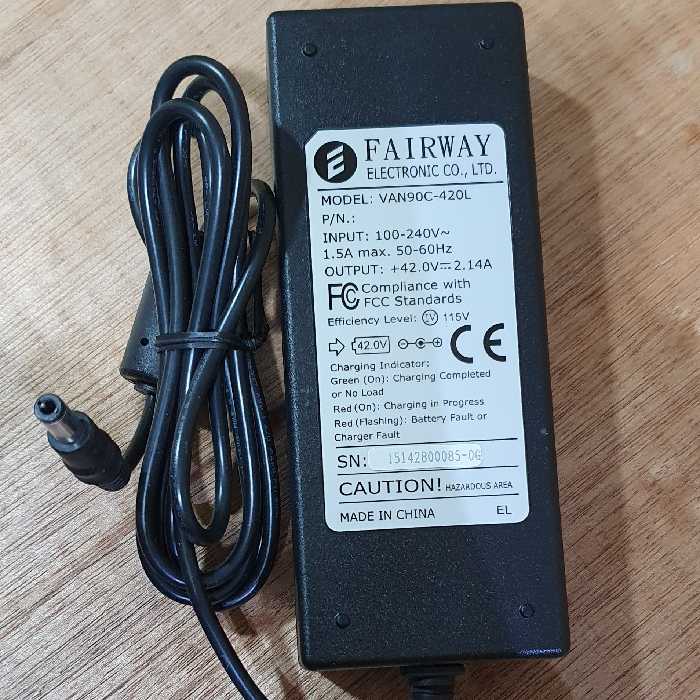 آداپتر  42 ولت 2.14 آمپر ( شارژر اسکوتر)