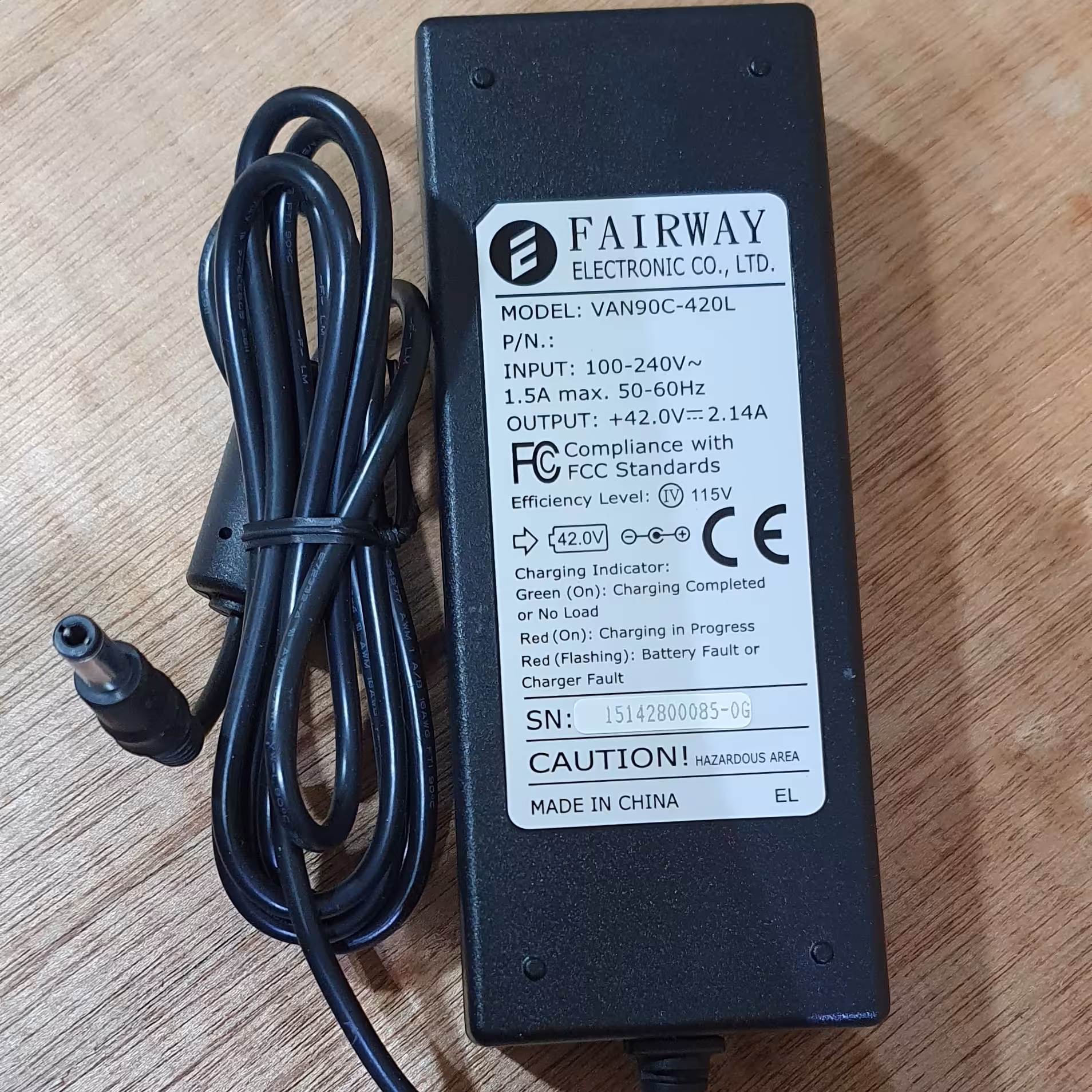 آداپتر  42 ولت 2.14 آمپر ( شارژر اسکوتر)