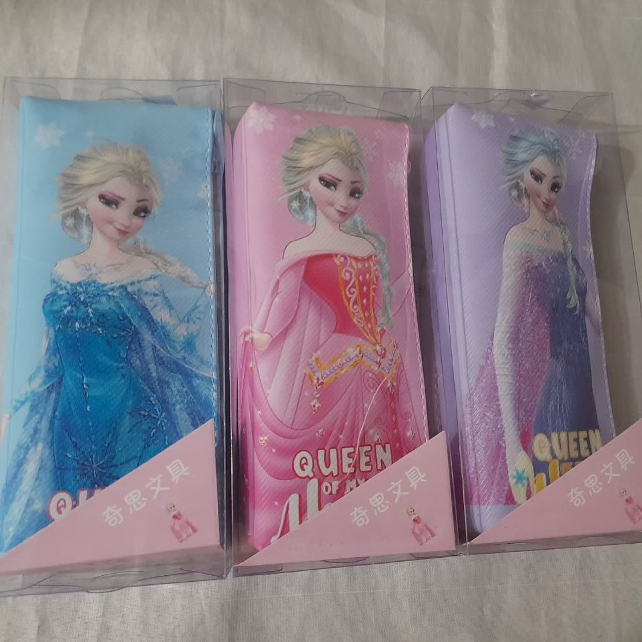 جامدادی الساآنا در سه رنگ آبی. بنفش.صورتی