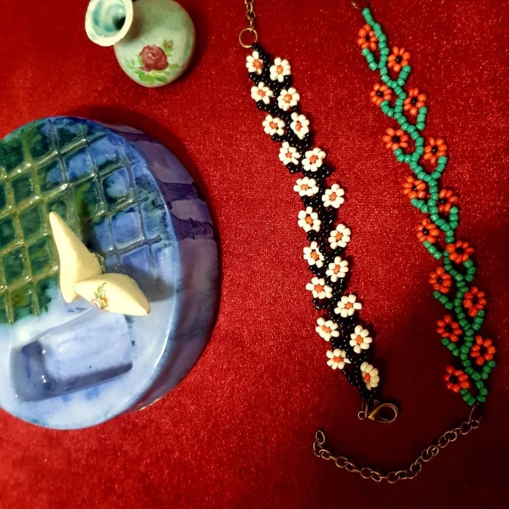 دستبند مونجوق بافی گل پاپاتیا