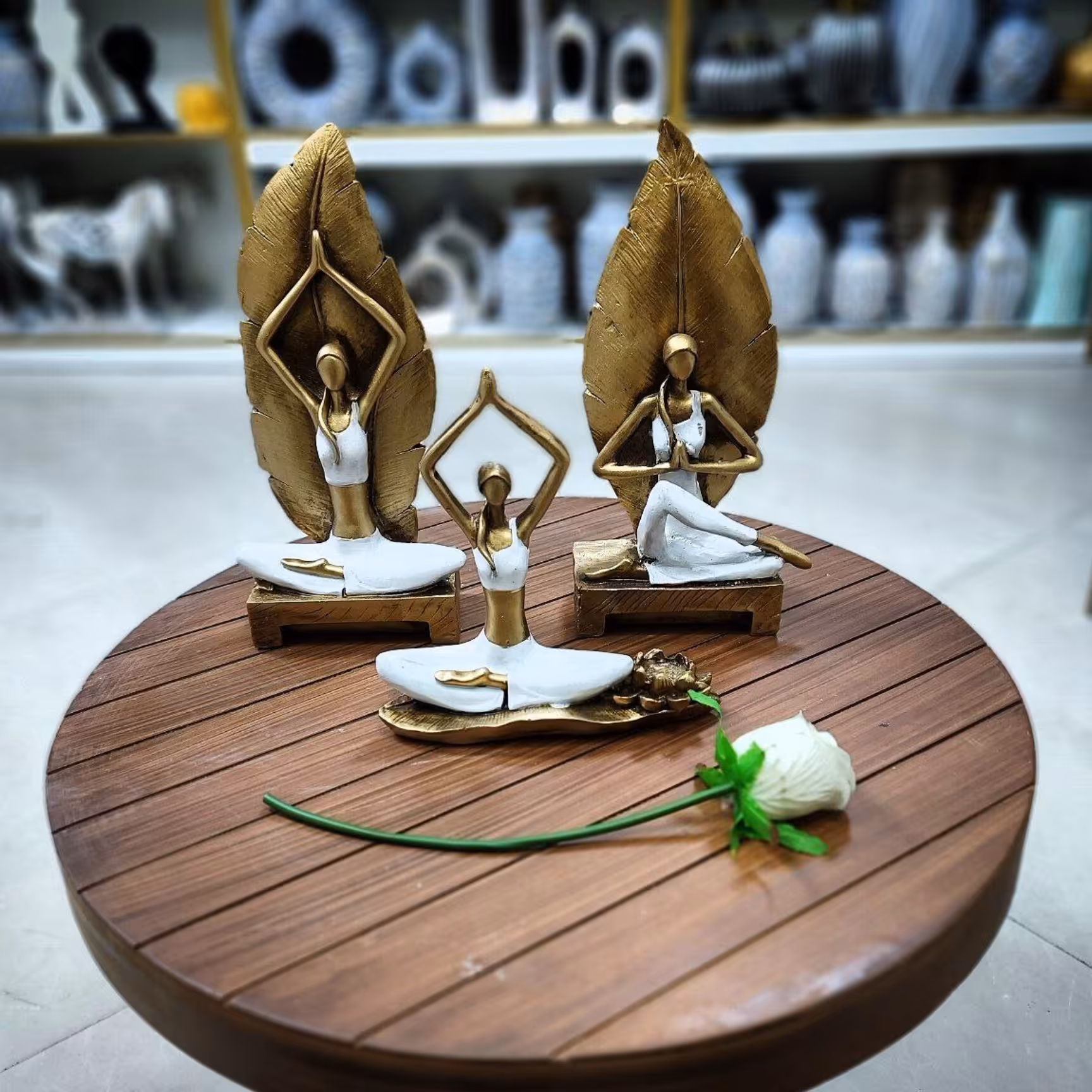 مجسمه پلی استر مدل یوگا برگی مجموعه 3 عدد