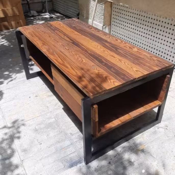 میز جلو مبلی با پروفیل آهن و چوب ترموود درجه 1 روسی