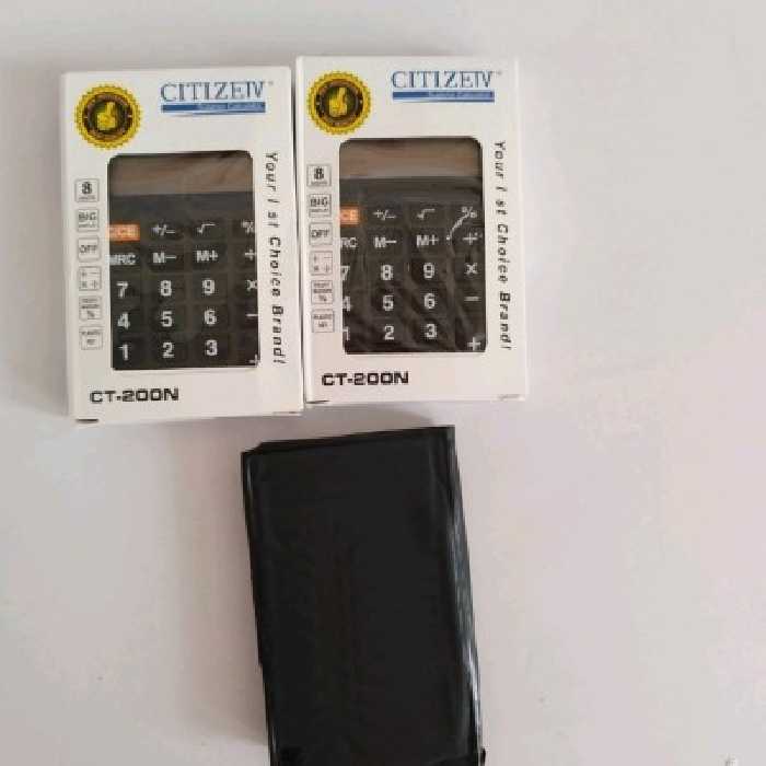 ماشین حساب ساده کاور دار درجه یک