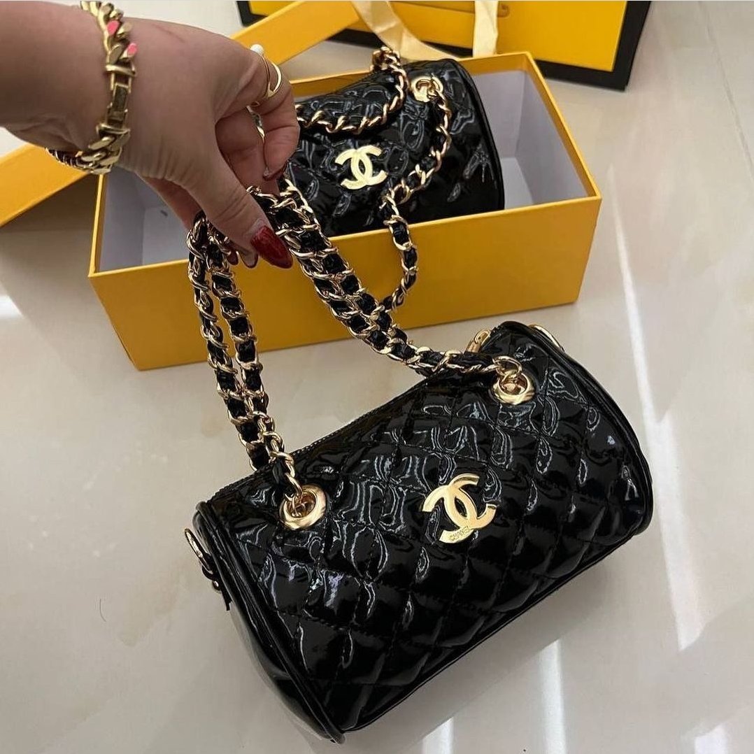 کیف استوانه ای زنانه طرح شنل دستی و دوشی در خوشحالی فروشی 