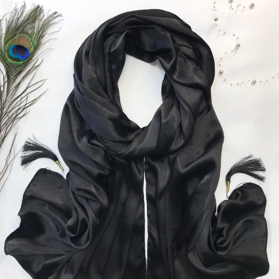 شال ساده مشکی مجلسی واکسی لیزری