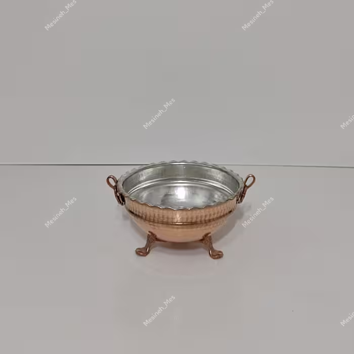 کاسه مسی سه پایه گوشواره دار سایز دو ( قطر  22)