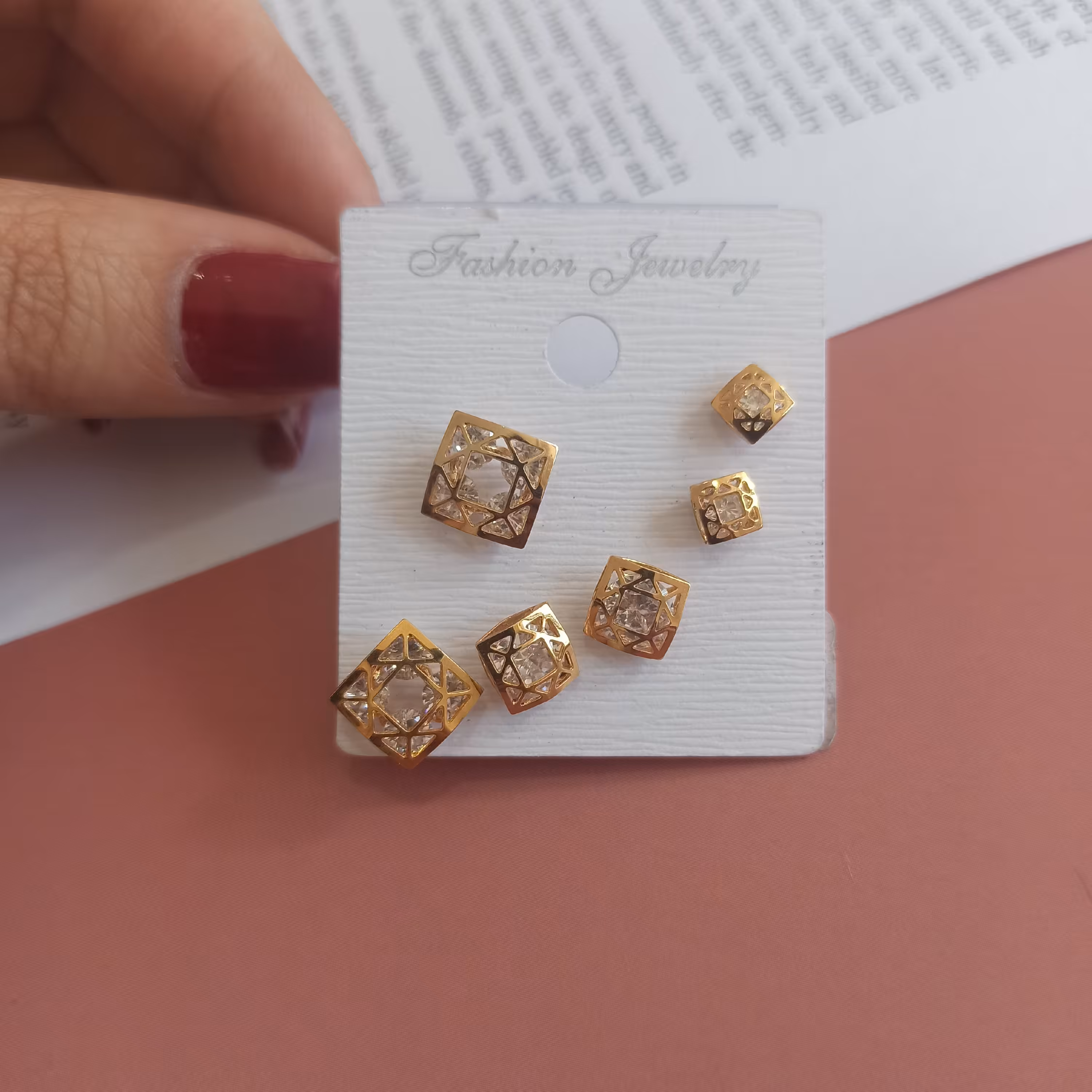 گوشواره ریز چندتایی کیفیت بالا ، رنگ طلایی 