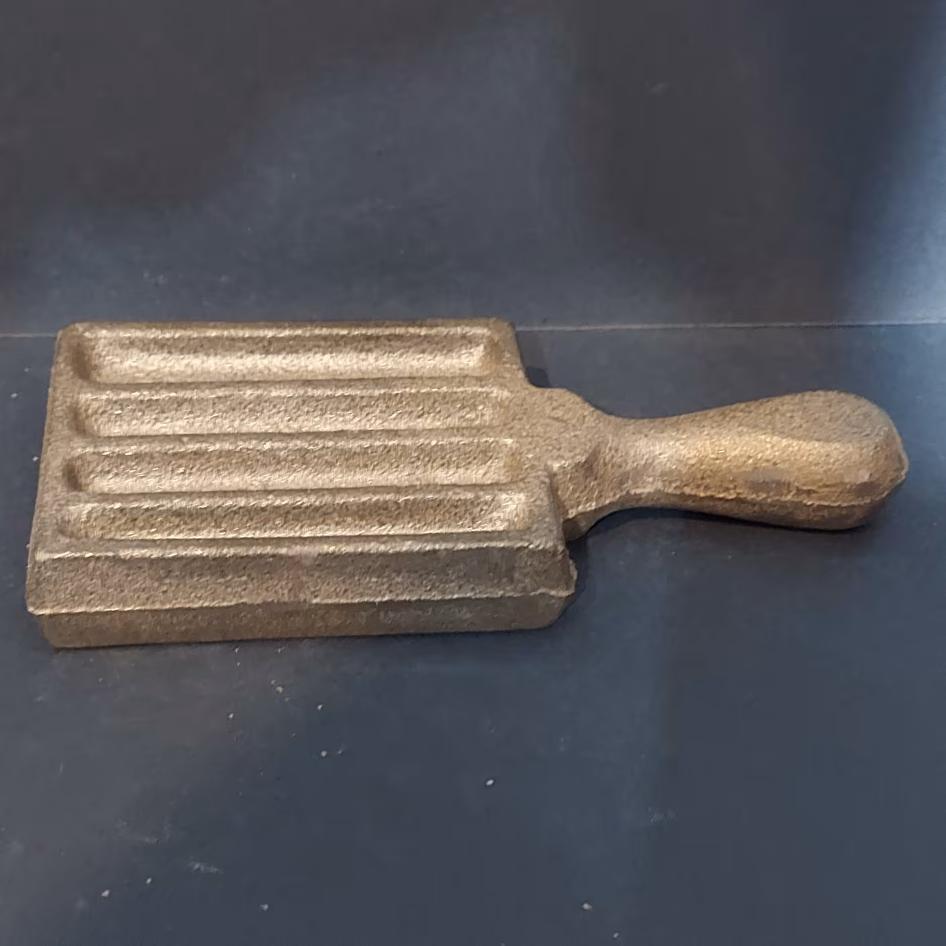 ریژه طلا و ذوب ریخته گری 7 شیار 7 و نیم سانتی چدنی افقی