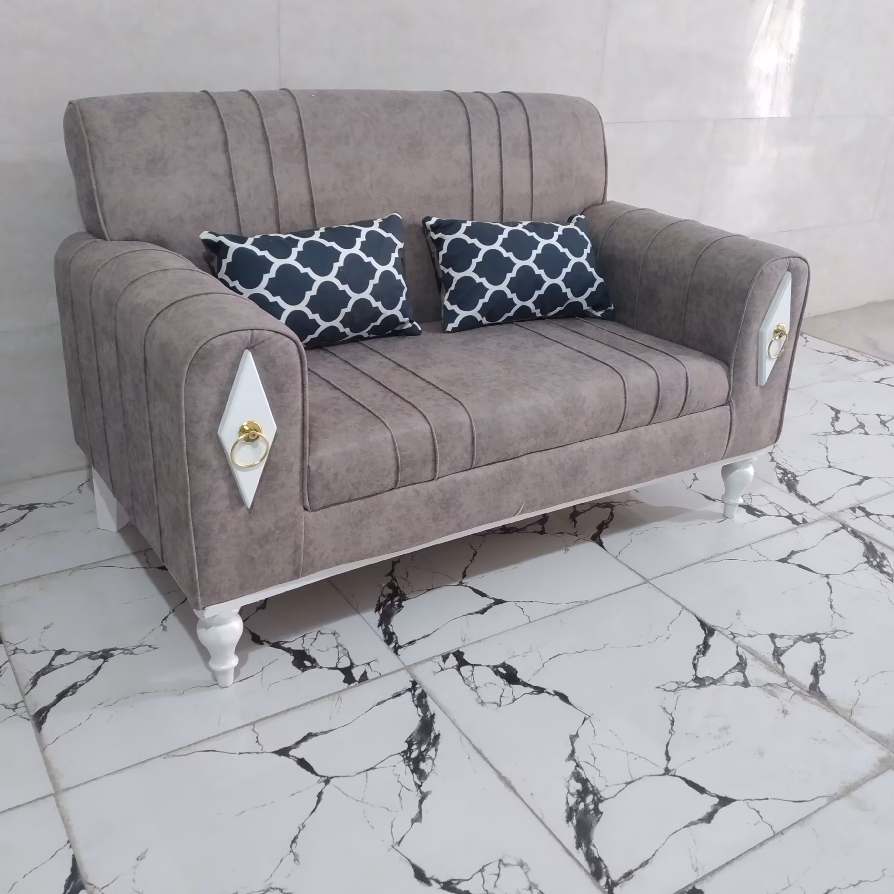 مبل راحتی نیو اسکارلت 7 نفره در تنوع رنگبندی چوب روس