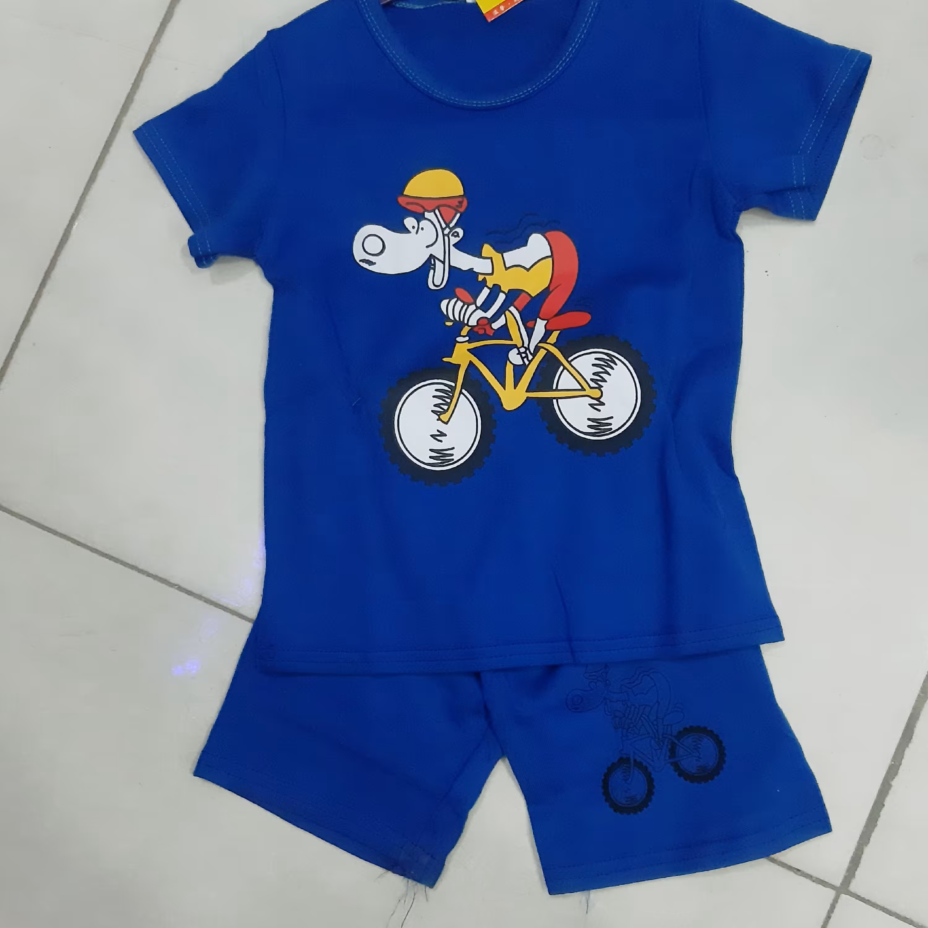 تیشرت شلورک پسرانه کاروارداتی کیفیت بالا درجه یک تخور عالی سایز دهی خوب