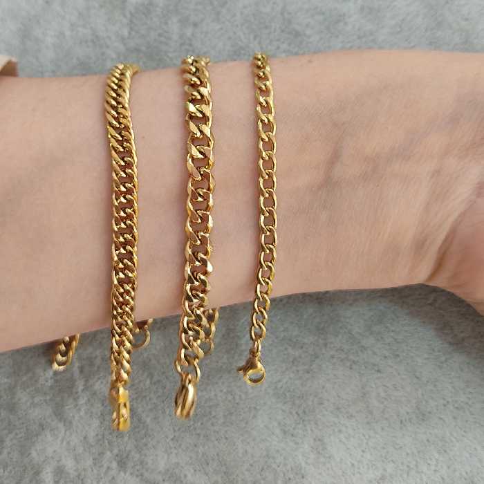 دستبند استیل  کارتیر  رنگ ثابت آبکاری ویژه رنگ طلایی طبیعی 