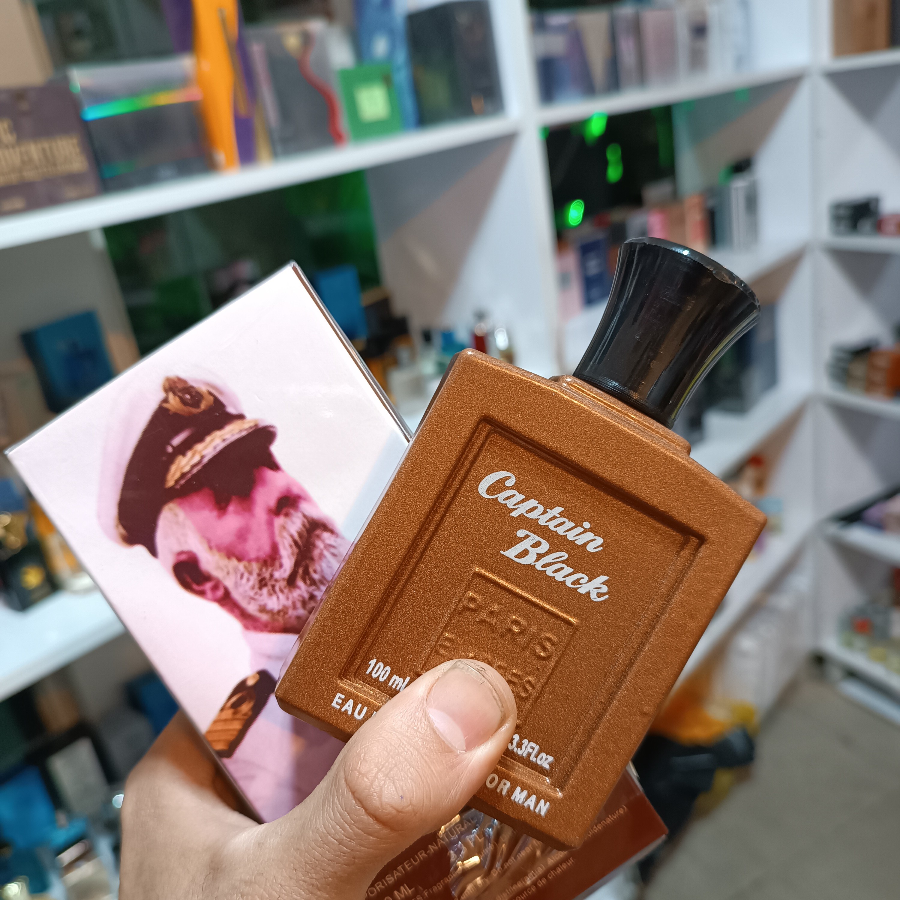 ادکلن کاپیتان بلک 