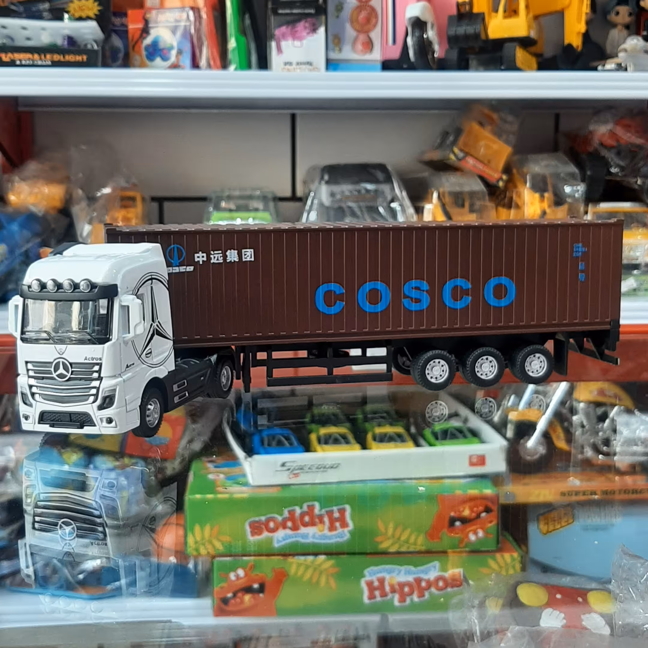 ماکت فلزی کامیون کشنده بنز آکتروز 