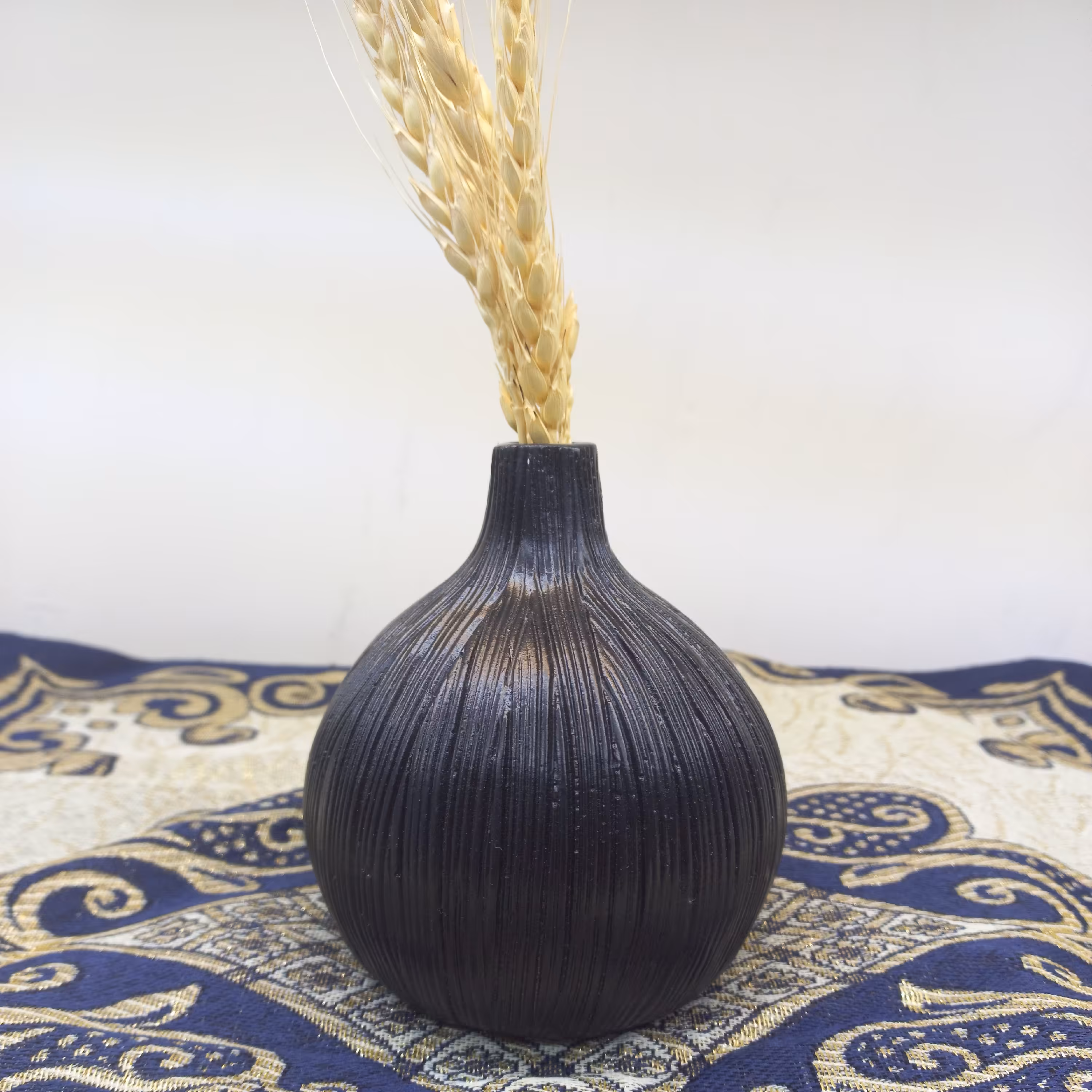 گلدان یا گلجای سنگی پیازی