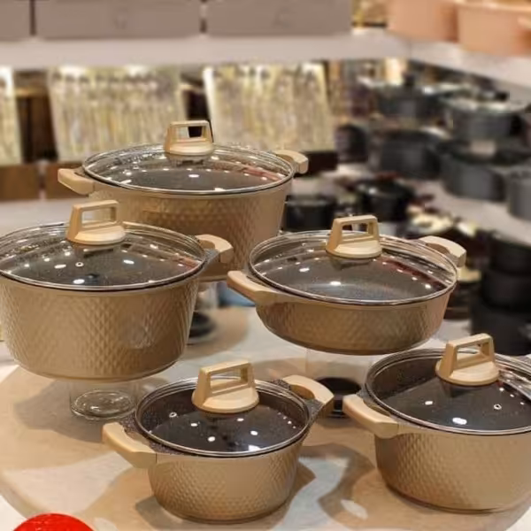 سرویس قابلمه 12پارچه یونیک