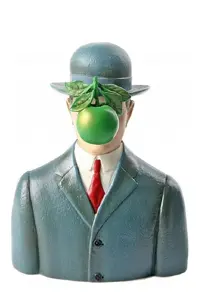 مجسمه magritte parastone 17 پاراستون