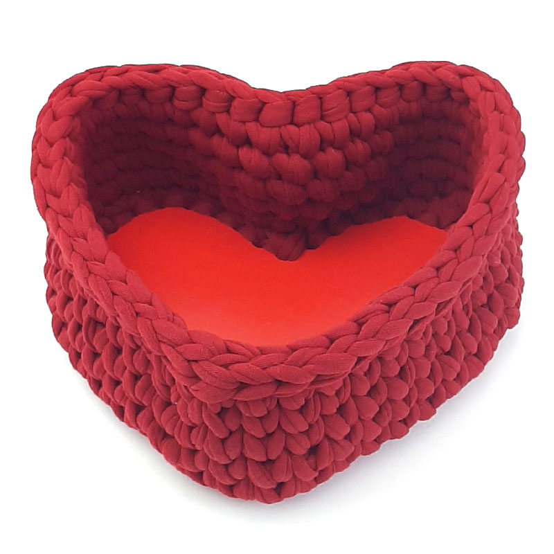 خرید سبد طرح قلب قلاب بافی تریکو